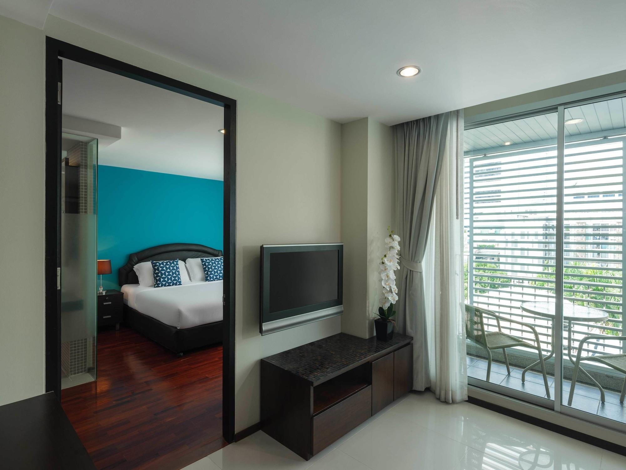 Отель Silom Lofts Бангкок Экстерьер фото