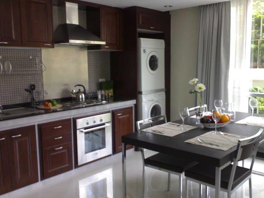 Отель Silom Lofts Бангкок Экстерьер фото